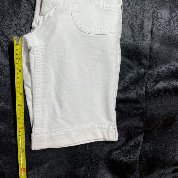 Apollo Jean shorts size 7/8 stretchy (white) - Picture 7 of 9